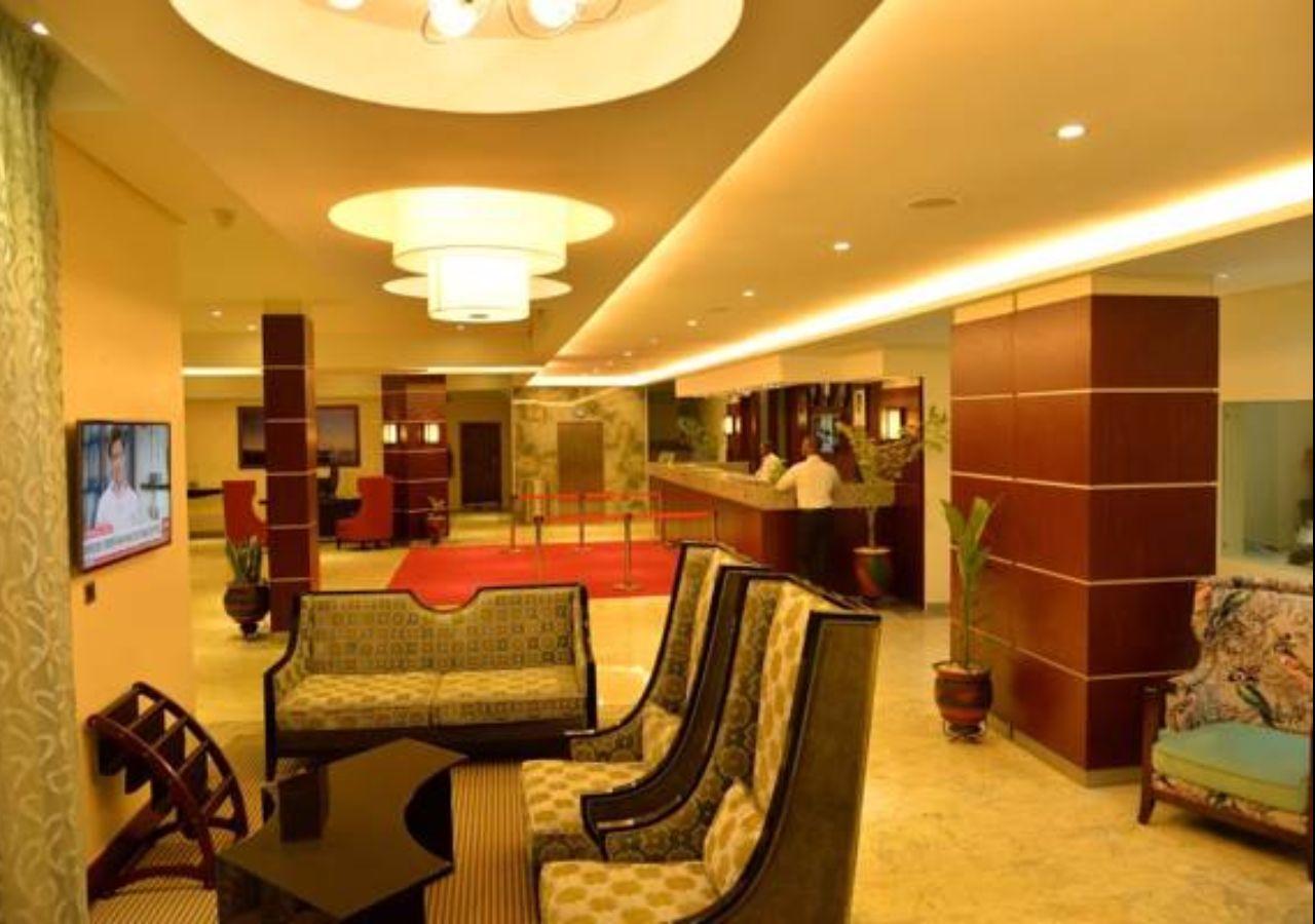 Grand Pela Hotel & Suites Абуджа Екстер'єр фото